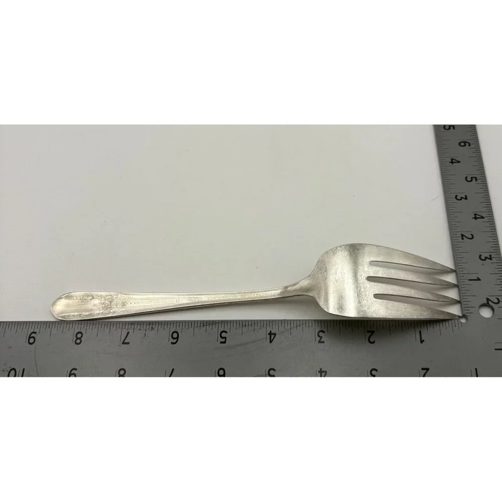 Wm Rogers 1939 Reflection Meat Serving Fork Extra Plate Silver Plated Floral